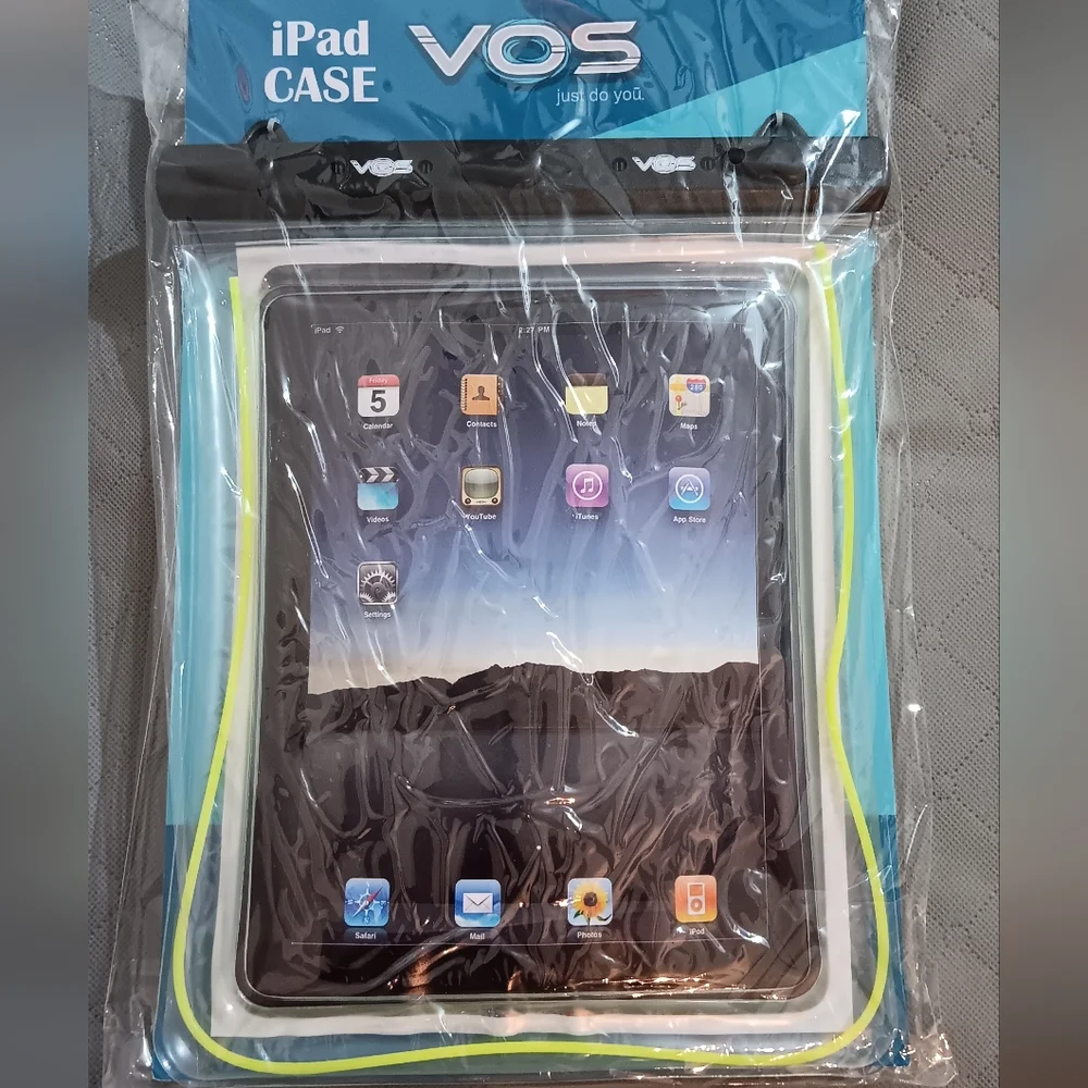 Waterproof CASE (NWT)